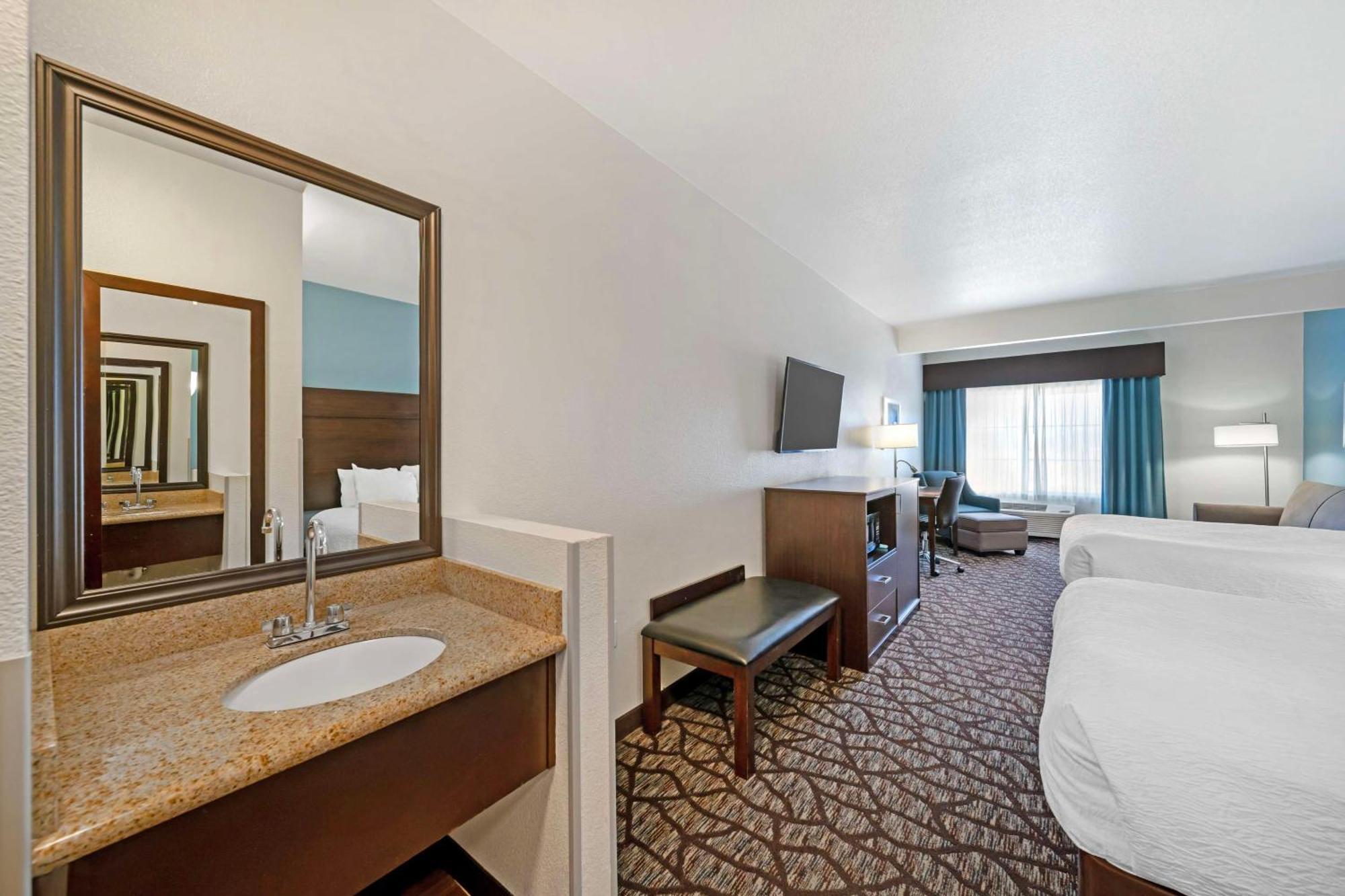 Best Western Crater Lake Highway White City/Medford Exterior photo