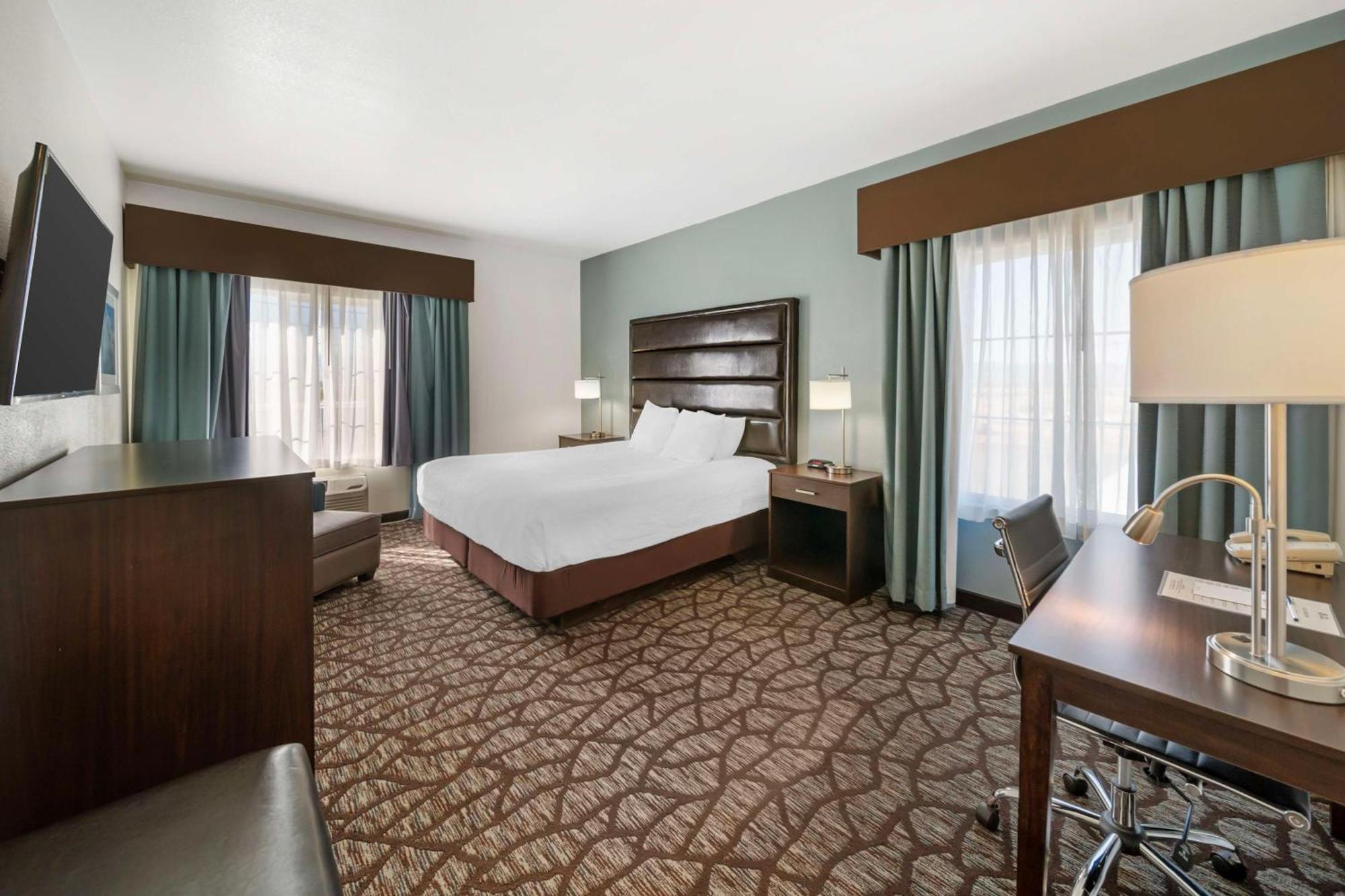 Best Western Crater Lake Highway White City/Medford Exterior photo
