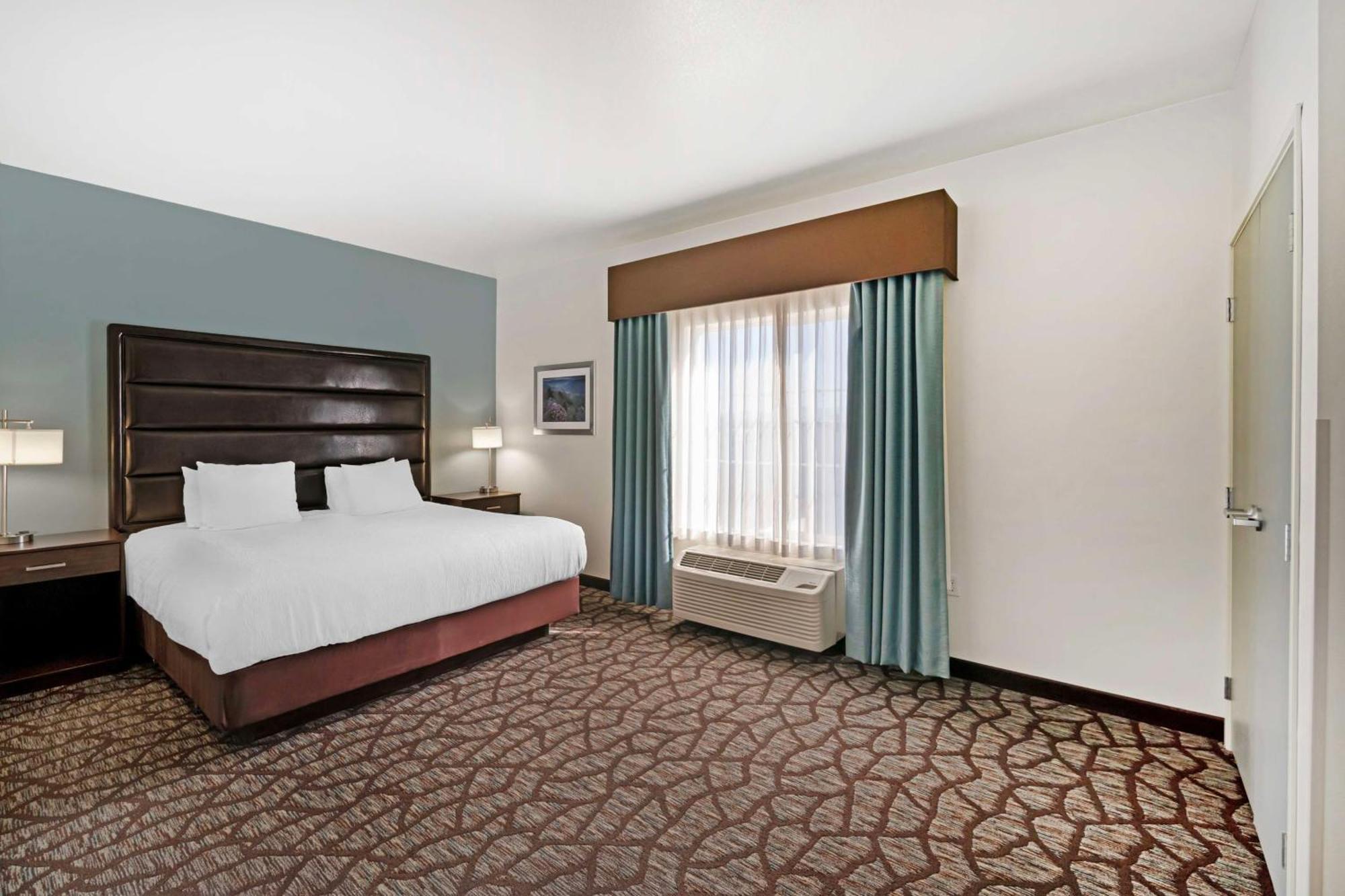 Best Western Crater Lake Highway White City/Medford Exterior photo